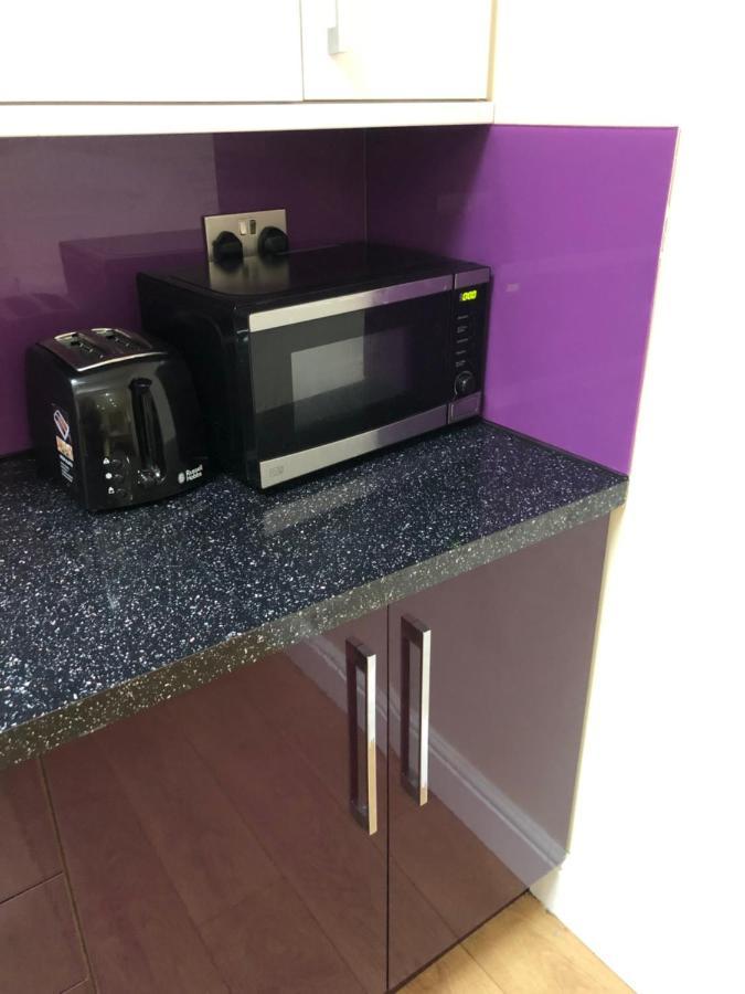 Big Room Rusholme With Tv And Private Bathroom-Parking&Wifi Manchester Esterno foto