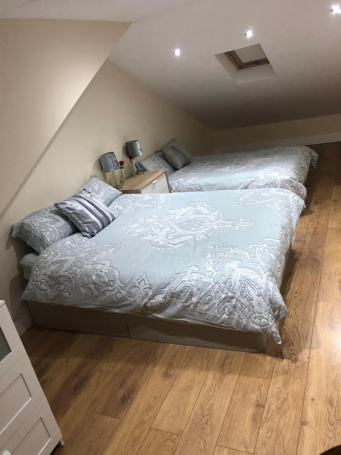 Big Room Rusholme With Tv And Private Bathroom-Parking&Wifi Manchester Esterno foto