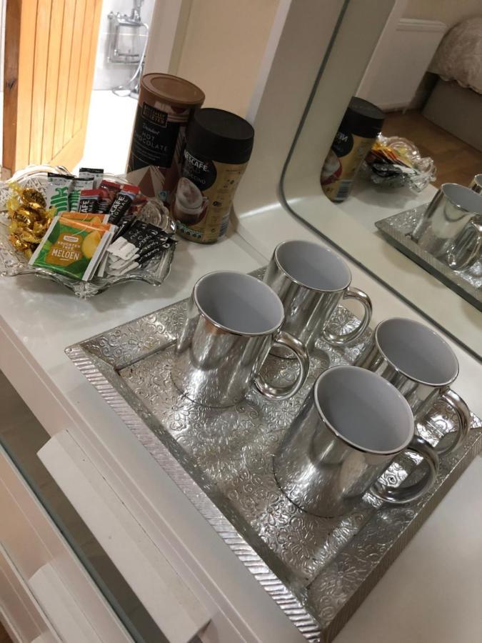 Big Room Rusholme With Tv And Private Bathroom-Parking&Wifi Manchester Esterno foto