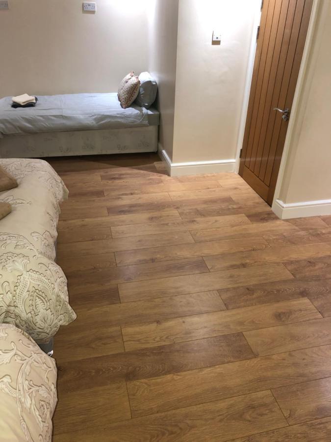 Big Room Rusholme With Tv And Private Bathroom-Parking&Wifi Manchester Esterno foto