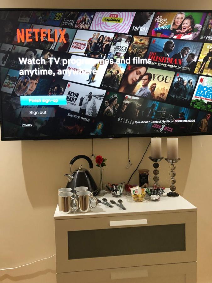 Big Room Rusholme With Tv And Private Bathroom-Parking&Wifi Manchester Esterno foto