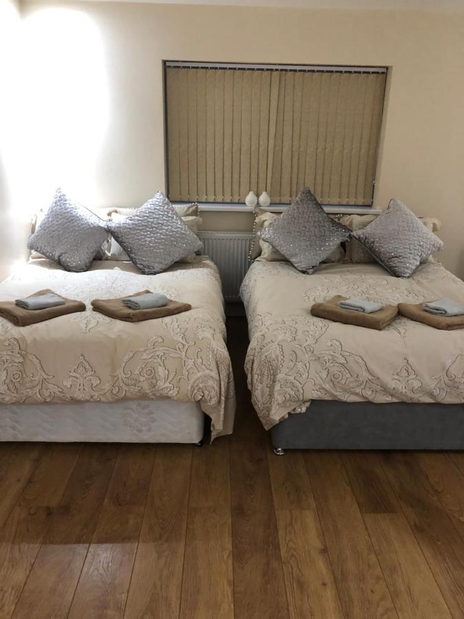 Big Room Rusholme With Tv And Private Bathroom-Parking&Wifi Manchester Esterno foto