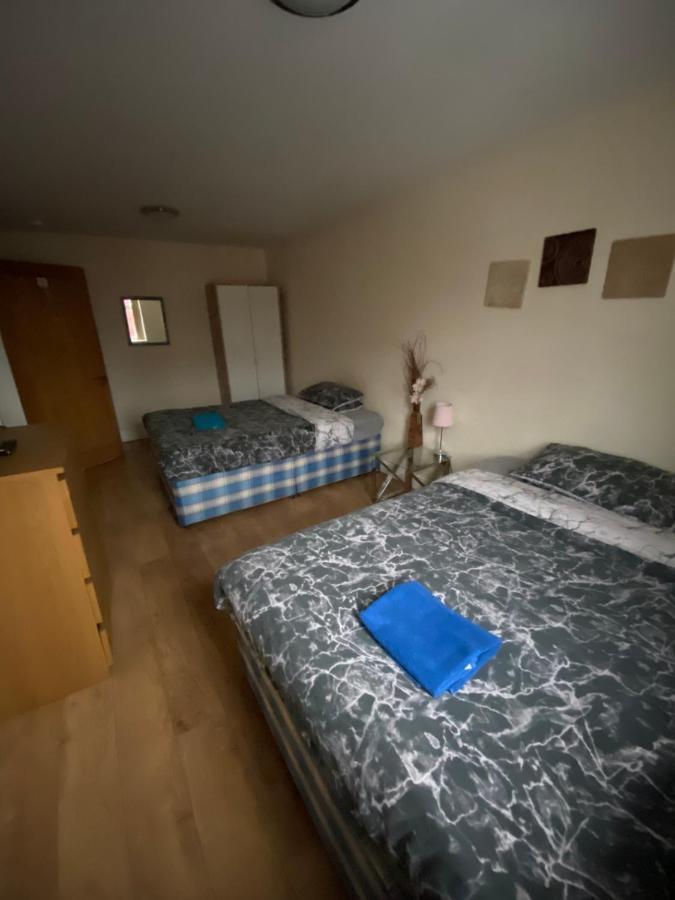 Big Room Rusholme With Tv And Private Bathroom-Parking&Wifi Manchester Esterno foto